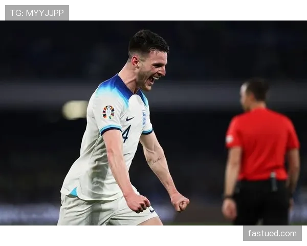 乌加特与赖斯：现代后腰的两种进化路径